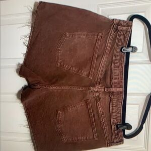 Slim brown shorts